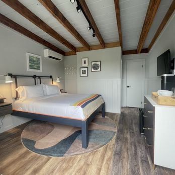The Inn Spot - Bungalow 6 - Hotels Near Me - Hampton Bays, New York The Inn Spot - Bungalow 6 - Hotels Near Me - Hampton Bays, New York