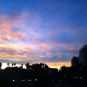 Louis Volpicelli, MD - Get the evening appointment so you can catch the sunset over Marina - Orthopedists Near Me - Marina Del Rey, California Louis Volpicelli, MD - Get the evening appointment so you can catch the sunset over Marina - Orthopedists Near Me - Marina Del Rey, California