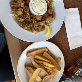 Katie Downs Waterfront Tavern - Fried Calamari and steak Fries - Pizza Near Me - Tacoma, Washington