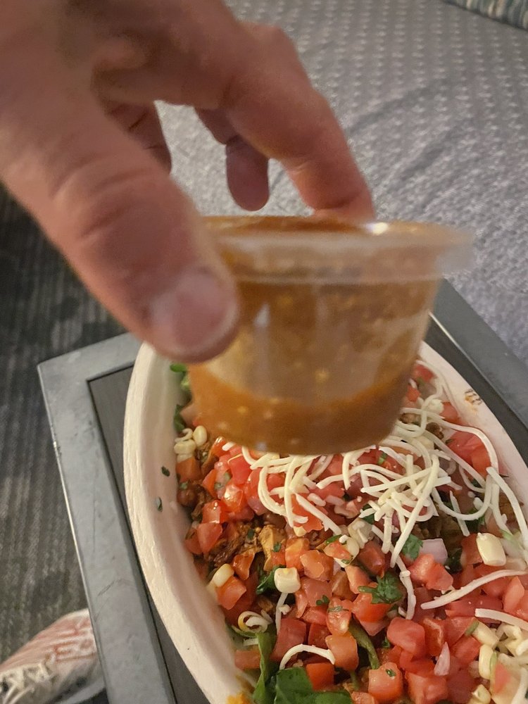 CHIPOTLE MEXICAN GRILL Updated September 2024 288 Photos & 449