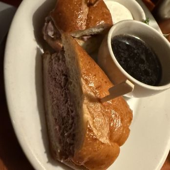 Houston's Restaurant - French dip - American Near Me - Pompano Beach, Florida Houston's Restaurant - French dip - American Near Me - Pompano Beach, Florida