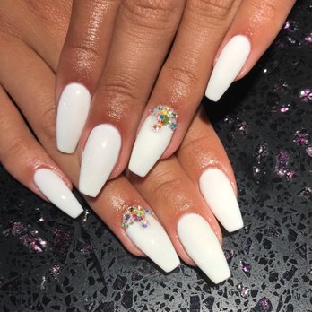 Luminous Nail Spa - Nail Salons Near Me - Vancouver, British Columbia Luminous Nail Spa - Nail Salons Near Me - Vancouver, British Columbia