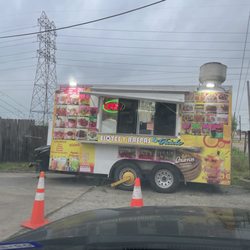 Élotes Y Raspas El Triciclo - Food truck