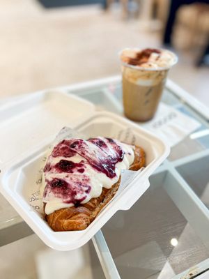 Ten Thousand Coffee by null