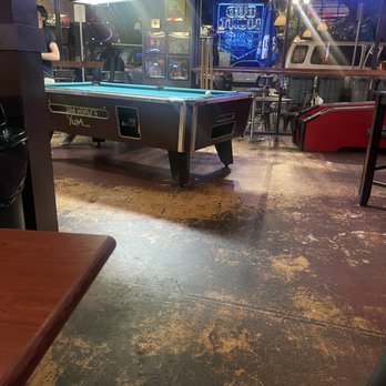 Wildkat Records Bar & Grill - Pool tables - Chicken Wings Near Me - Jacksonville, Florida