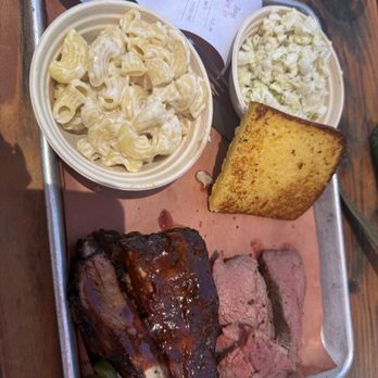 Canyons Barbeque - Tri-tip, pork ribs, Cornbread, mac and cheed - Barbeque Near Me - Castro Valley, California