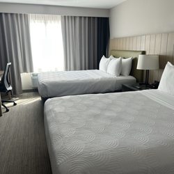Country Inn & Suites by Radisson, Ft. Atkinson, WI - Lovely beds