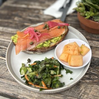 Mika's - Smoke Salmon Avocado Toast - Cafes Near Me - San Marcos, California