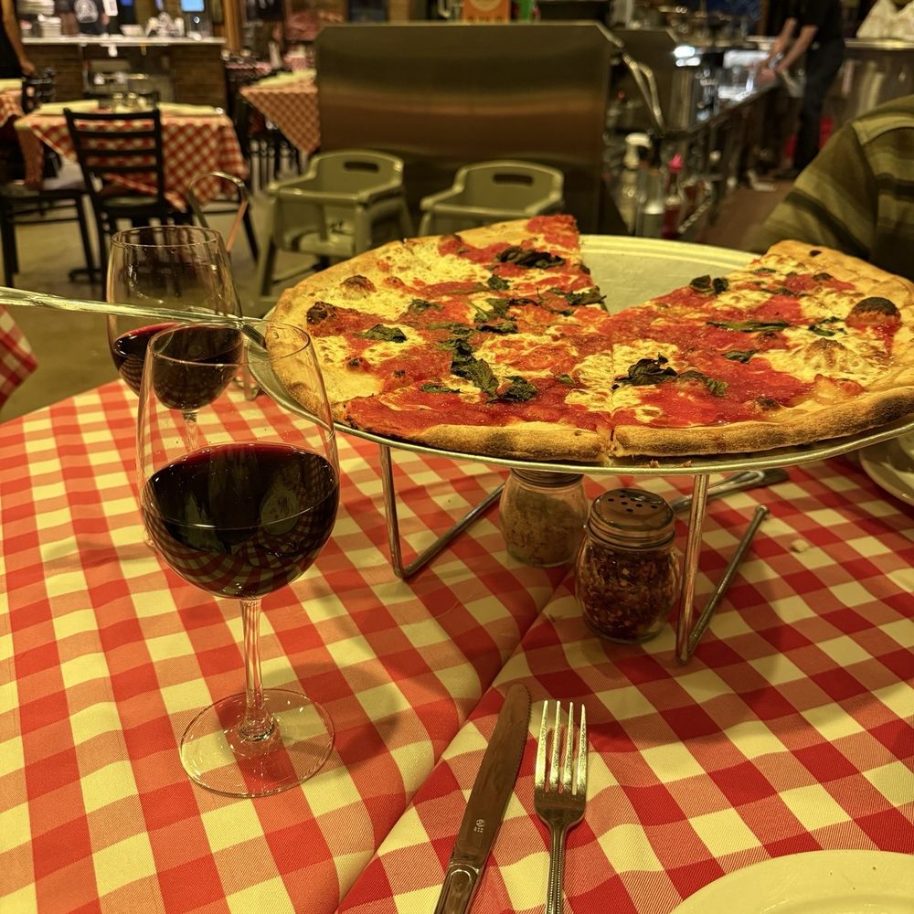 Grimaldi's Pizzeria - Pizza Near Me - Sparks, Nevada Grimaldi's Pizzeria - Pizza Near Me - Sparks, Nevada