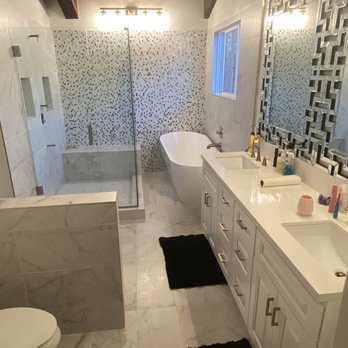 Peninsula Glass & Mirror - Picture of remodeled bathroom and custom glass job. - General Contractors Near Me - Torrance, California Peninsula Glass & Mirror - Picture of remodeled bathroom and custom glass job. - General Contractors Near Me - Torrance, California