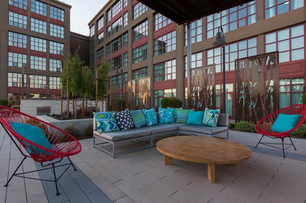 Aqua Via Apartments 125 2nd St Oakland Ca Apartments Mapquest