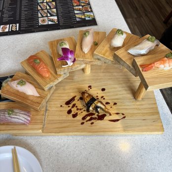 Kakuna Sushi - Sushi Bars Near Me - San Leandro, California