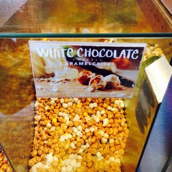 Garrett Popcorn Shops - Vat o'fresh, hot White chocolate covered carmel crisp! G's newest flava! Get it while it's poppin'! - Popcorn Shops Near Me - Chicago, Illinois