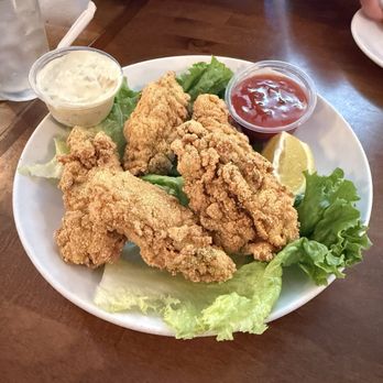 Vivolo's Chowder House - Fried Oysters $17 - Seafood Near Me - Pacific Grove, California Vivolo's Chowder House - Fried Oysters $17 - Seafood Near Me - Pacific Grove, California
