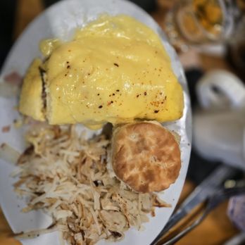 Fleur De Lis - Chisesi Ham & Hollandaise Omlette - Breakfast & Brunch Near Me - New Orleans, Louisiana