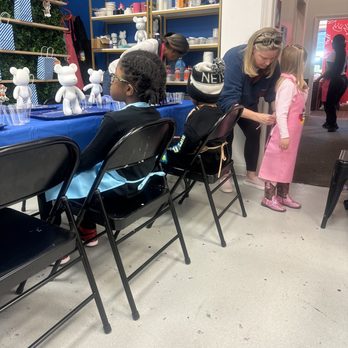 Krafty Korner - Paint-Your-Own Pottery Near Me - Pearland, Texas