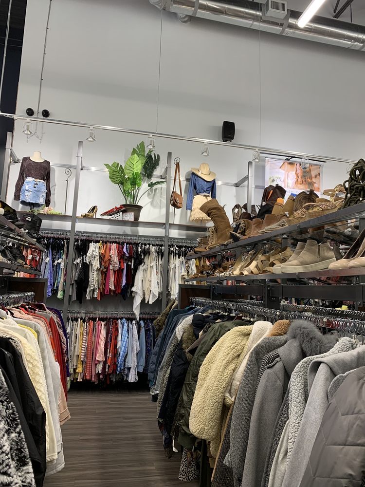 UPTOWN CHEAPSKATE COLLEYVILLE 16 Photos & 45 Reviews 1220