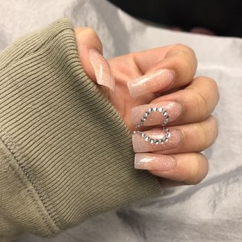Grand Palais - nails - Nail Salons Near Me - Greenville, North Carolina