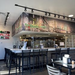 Brooklyn Pizza - Front end of the restaurant