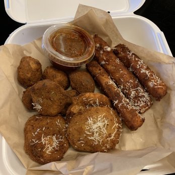 Brooklyn Pie Co. - Appetizer sampler - Pizza Near Me - Corpus Christi, Texas Brooklyn Pie Co. - Appetizer sampler - Pizza Near Me - Corpus Christi, Texas