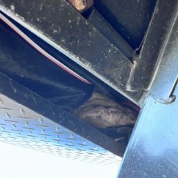 Insulation by front diamond plate Insulation by front diamond plate