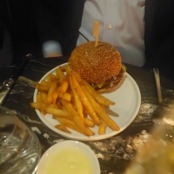 Writers Room Bar - smashed burger - Bars Near Me - Toronto, Ontario