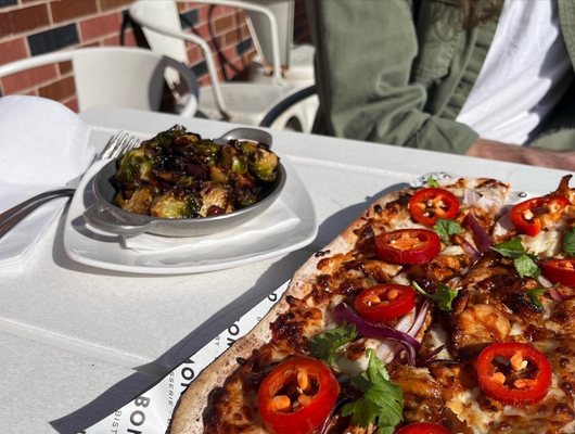 Common Bond Bistro & Bakery by null