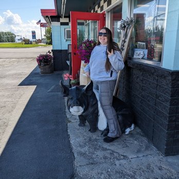 Frostop Drive In - My niece and the pig - Fish & Chips Near Me - Ashton, Idaho Frostop Drive In - My niece and the pig - Fish & Chips Near Me - Ashton, Idaho