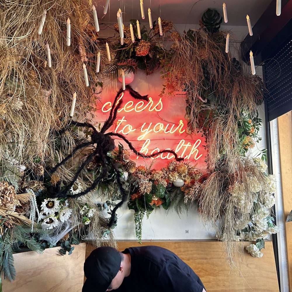 Salud Juice - Art decor - Juice Bars & Smoothies Near Me - Long Beach, California Salud Juice - Art decor - Juice Bars & Smoothies Near Me - Long Beach, California