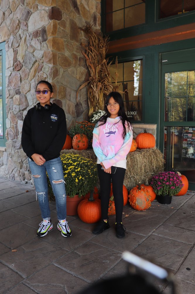 Six Flags Great Escape Lodge & Indoor Water Park
