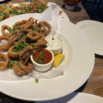 Yard House - Fried Calamari - New American Near Me - Concord, California