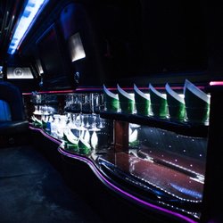 Rolling Party - Interior of our 14 Passenger Lincoln Navigator Super Stretch Limousine