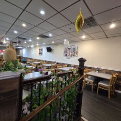 Nunzio’s - Interior