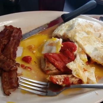 Klotz's Kitchen - Delicious chicken & egg dish - New American Near Me - Point Pleasant Boro, New Jersey