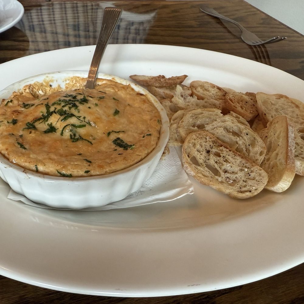 Jolo Winery & Vineyards - Crab Dip with crostini - Wineries Near Me - Pilot Mountain, North Carolina Jolo Winery & Vineyards - Crab Dip with crostini - Wineries Near Me - Pilot Mountain, North Carolina