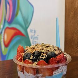 Blue Bowl Superfoods - 16 oz build your own bowl