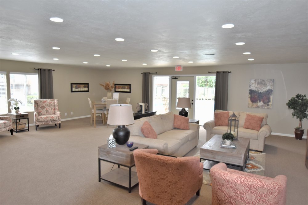 THE RETREAT APARTMENT HOMES 2801 Toledo Rd, Elkhart, Indiana