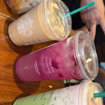 Starbucks - Coffee & Tea Near Me - D'Iberville, Mississippi