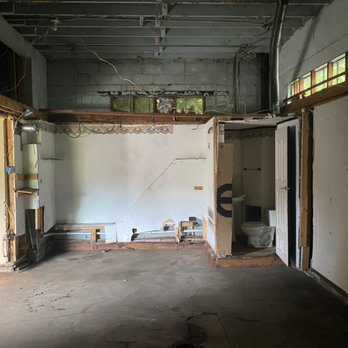 We Haul Stuff - Looking to sell your commercial building but it's filled with clutter. Call now for a free estimate!! 574-313-1833 - Junk Removal & Hauling Near Me We Haul Stuff - Looking to sell your commercial building but it's filled with clutter. Call now for a free estimate!! 574-313-1833 - Junk Removal & Hauling Near Me