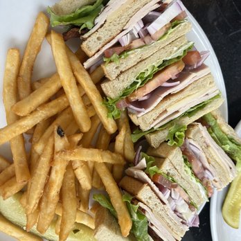Swami's Cafe - BLTA - Juice Bars & Smoothies Near Me - Carlsbad, California