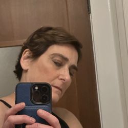 Soren Salon