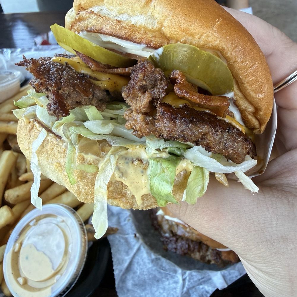 Killer Burger Potranco - CLASSIC add bacon - Burgers Near Me - San Antonio, Texas Killer Burger Potranco - CLASSIC add bacon - Burgers Near Me - San Antonio, Texas