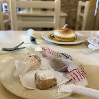 Caelum - Many of the treats are made in monasteries and convents: all quite delicious - Tea Rooms Near Me - Barcelona, B Caelum - Many of the treats are made in monasteries and convents: all quite delicious - Tea Rooms Near Me - Barcelona, B