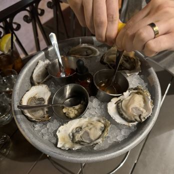 Jianna - East and west coast oysters - Italian Near Me - Greenville, South Carolina