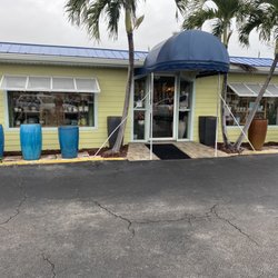 Sun Harbor Nursery - Front of the store