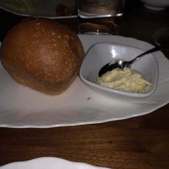 Alobar Yorkville - Bread - Bars Near Me - Toronto, Ontario