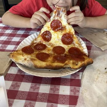 Ray's Pizzaria - Pizza Near Me - San Antonio, Texas