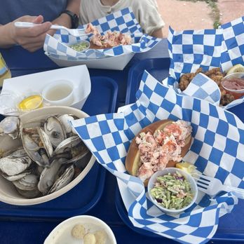 Hooked - Seafood Near Me - Montauk, New York