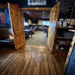 Briquettes Steakhouse