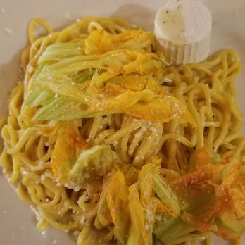 Joseph - Pasta with cream and zuchinni flowers - Italian Near Me - Rome, RM